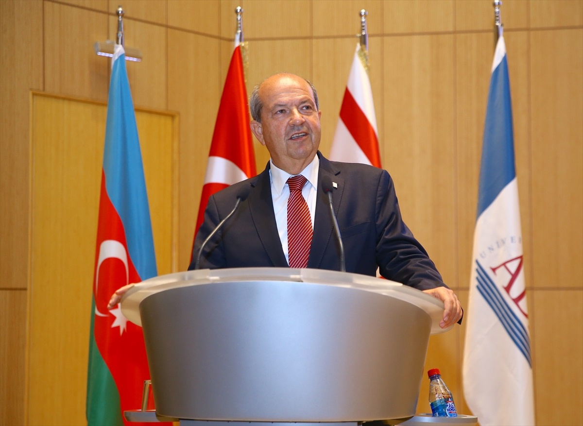 KKTC Cumhurbaşkanı Tatar, Bakü\'de ADA Üniversitesini ziyaret etti