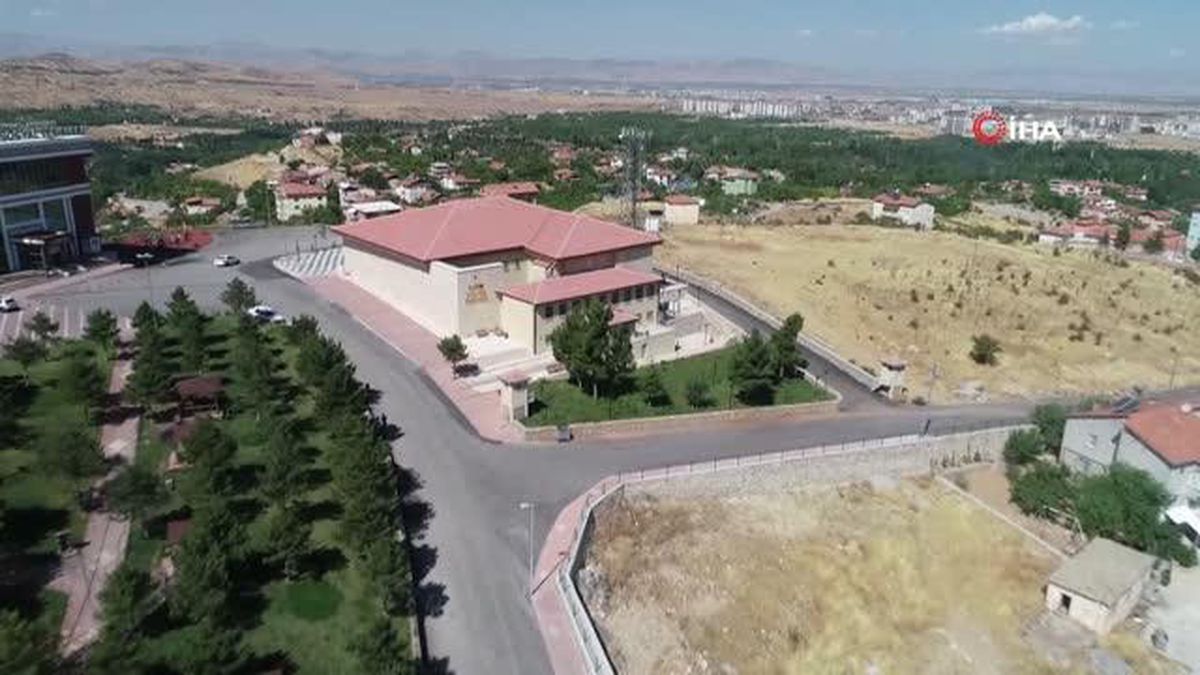 Kültürün merkezine dönüştürülen eski cezaevi depremde can simidi oldu