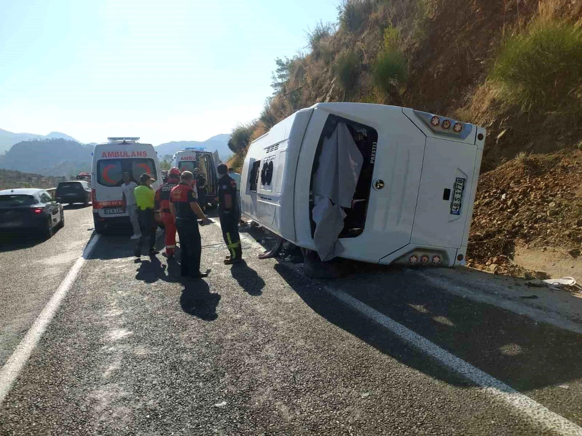 Marmaris\'te trafik kazası: 4 kişi yaralandı