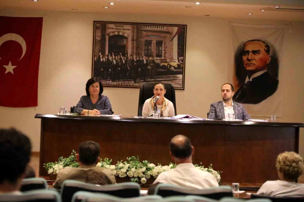 Selçuk Belediye Meclisi Ekim Toplantısı\'nda Başkan Ceritoğlu Sengel\'den açıklamalar