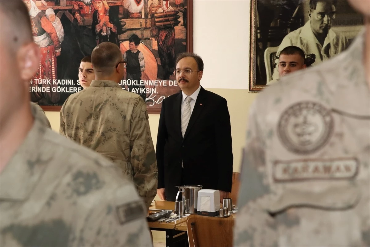 Siirt Valisi Kızılkaya\'dan İl Jandarma Komutanlığına ziyaret