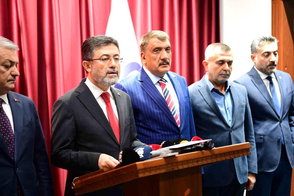 Tarım ve Orman Bakanı Yumaklı\'dan çiftçilere müjde
