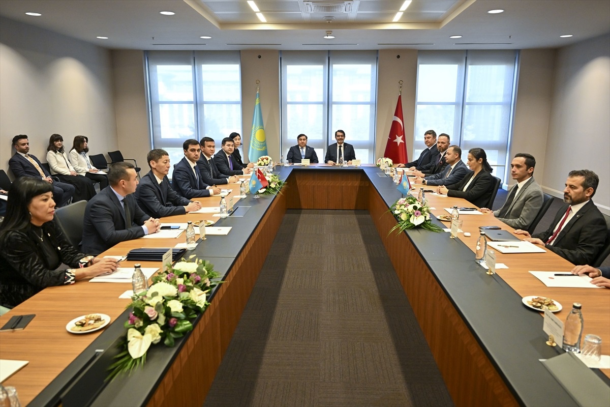 Türkiye, İnsan Kaynakları Yönetimi Alanında Kazakistan ile İşbirliği Yapıyor
