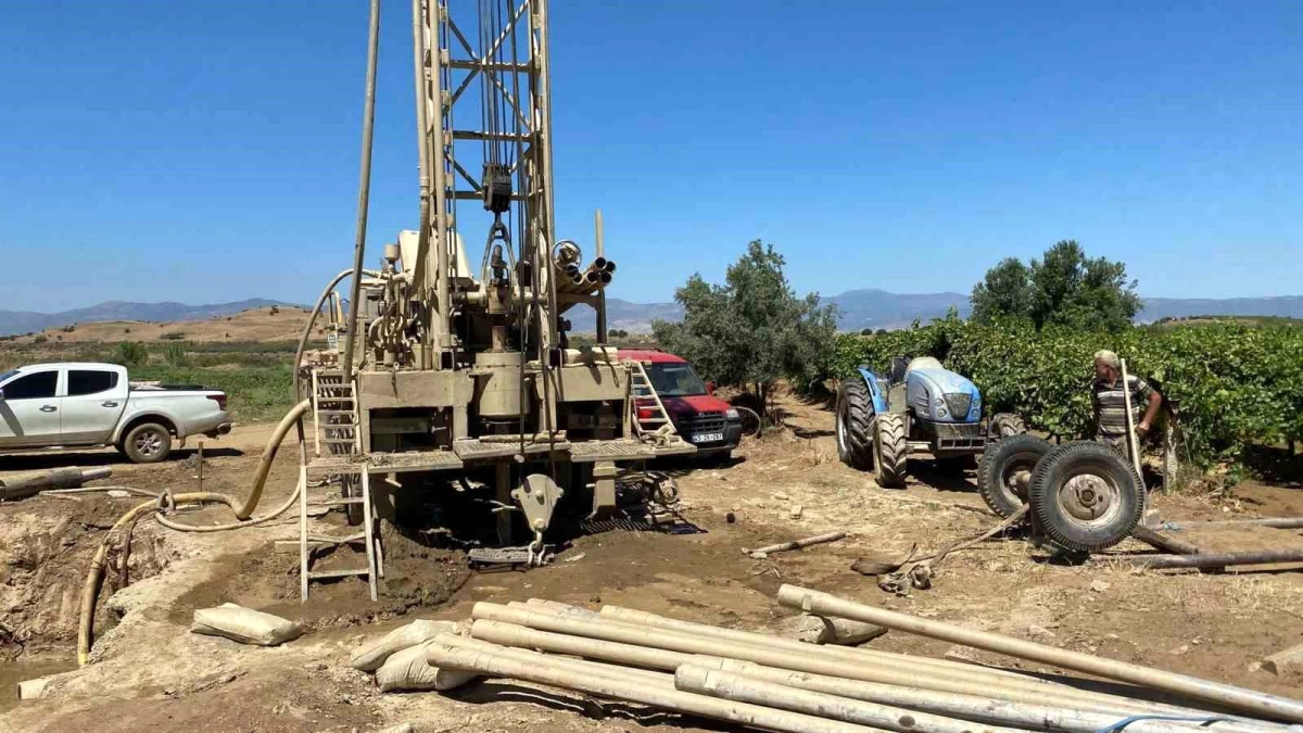 Manisa Büyükşehir Belediyesi, Sulama Kooperatifine Sondaj Kuyusu Açtı