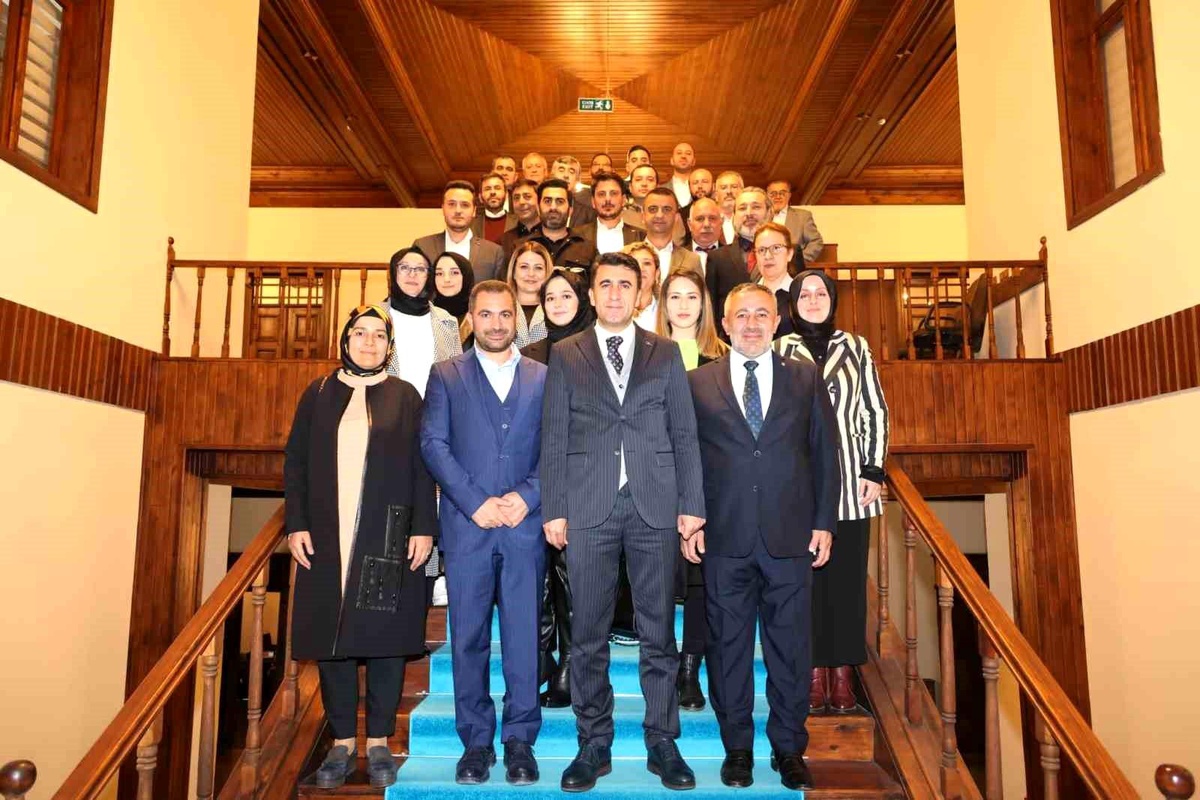 Bilecik AK Parti İl Yönetim Kurulu Üyeleri Vali Aygöl ile Görüştü