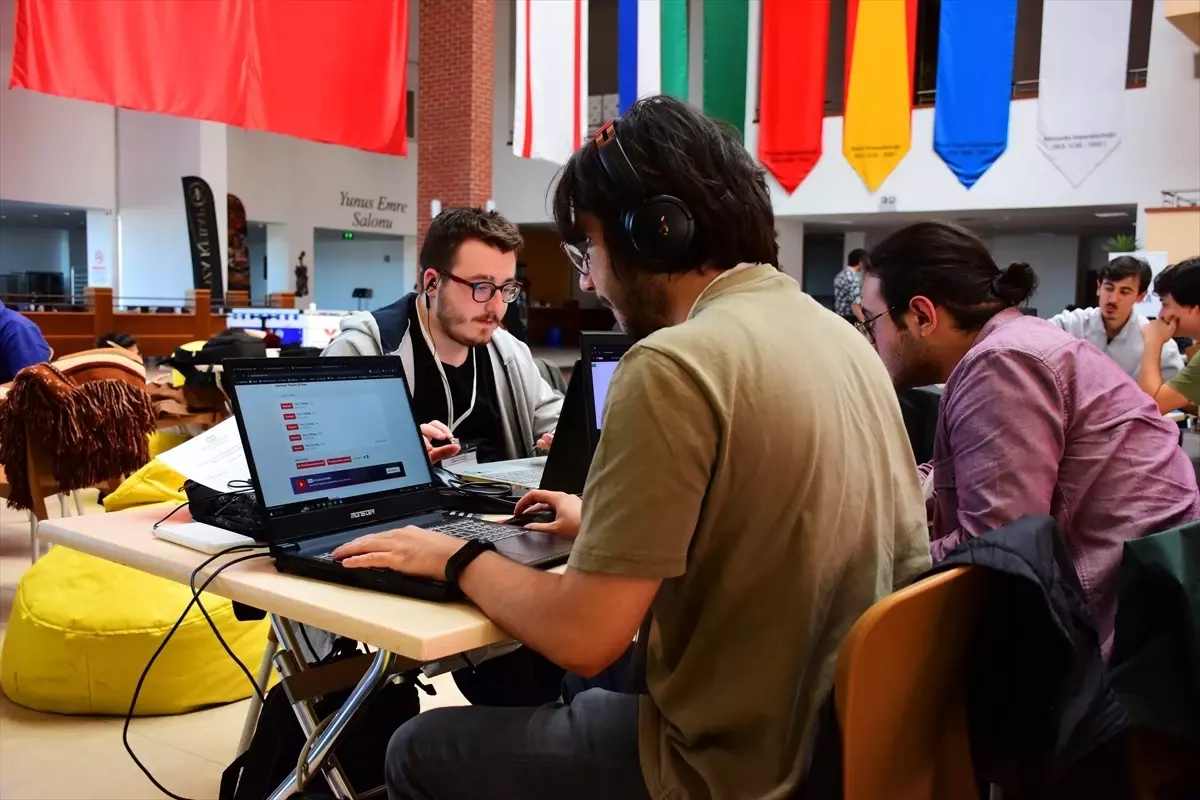 Anadolu Üniversitesi\'nde Oyun Geliştirme Yarışması Düzenlendi