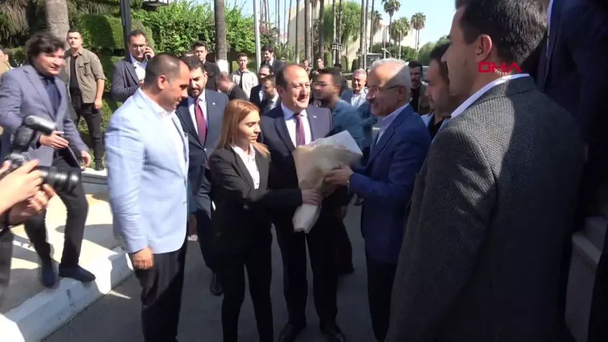 BAKAN URALOĞLU TÜRKİYE\'DE BÖLÜNMÜŞ YOL 5 KAT ARTTI