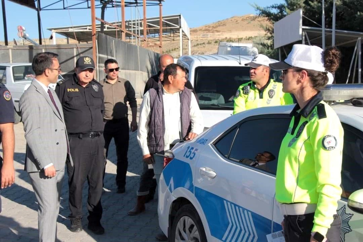 Beypazarı\'nda düzensiz göçmenlere yönelik denetim yapıldı