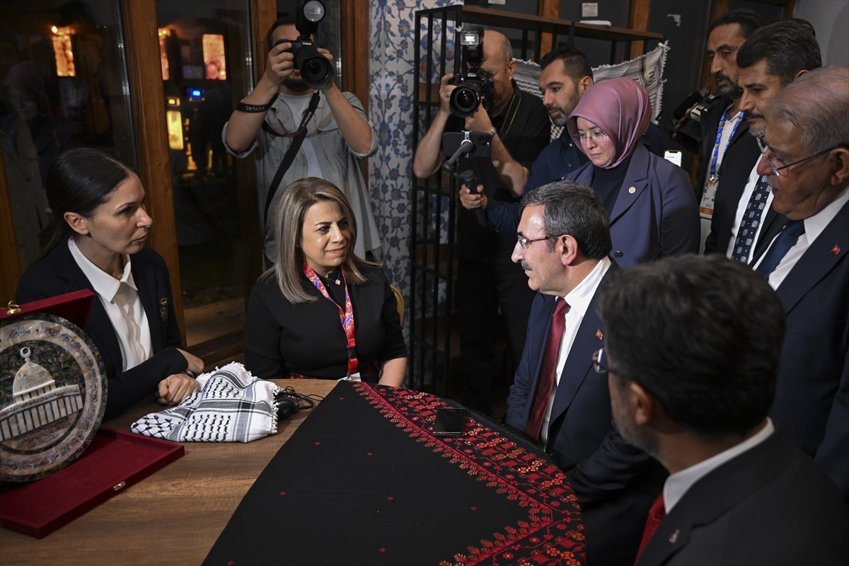 Cumhurbaşkanı Yardımcısı Yılmaz, Kahramanmaraş\'ta Filistin Evi\'ni ziyaret etti Açıklaması