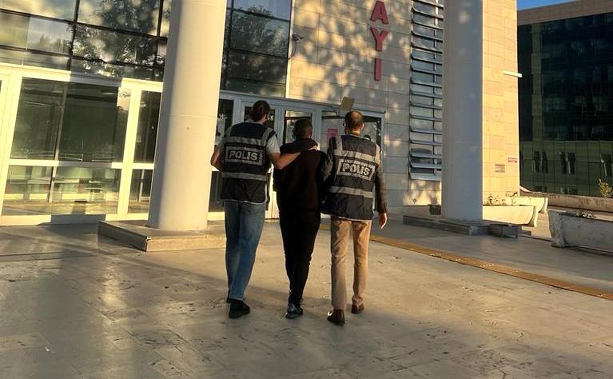 Telefon Dolandırıcısı Polis Tarafından Yakalandı