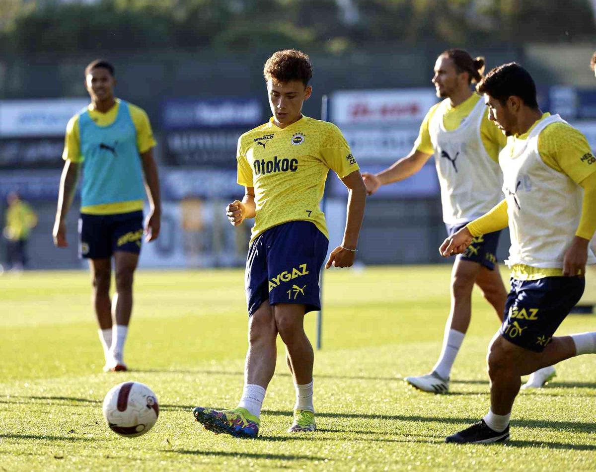 Fenerbahçe, Hatayspor maçı için hazırlıklarını sürdürdü
