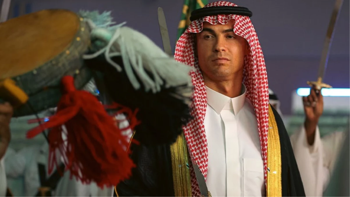 Kırbaç cezası alması tartışılan Ronaldo\'nun affedilmesi için "Pişmanım" demesi gerekiyor