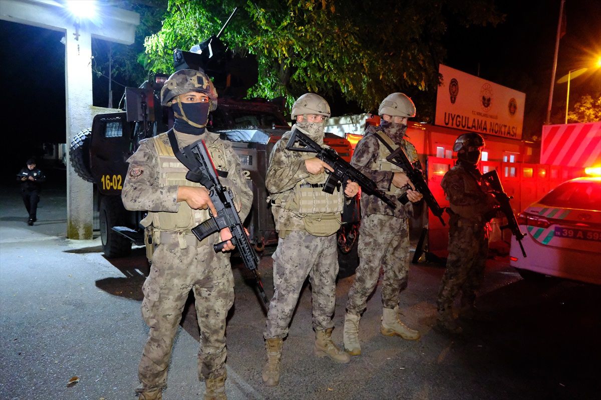 Kırklareli\'nde 500 polis düzensiz göçle mücadele için denetim yaptı