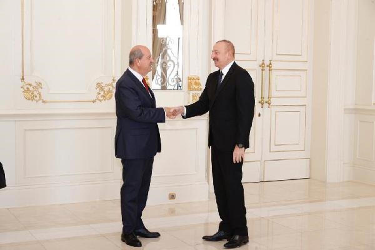 KKTC Cumhurbaşkanı Ersin Tatar, Azerbaycan Cumhurbaşkanı İlham Aliyev ile görüştü