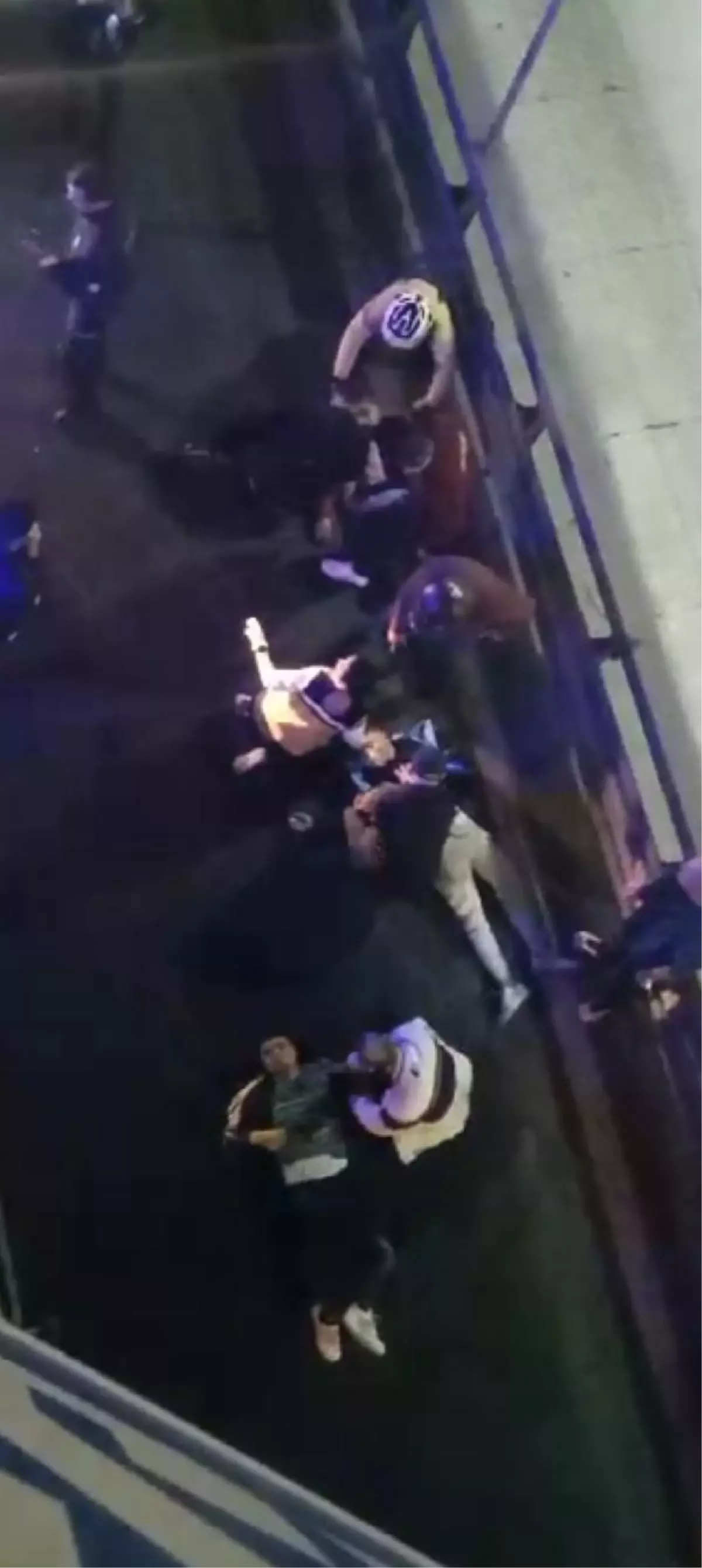 Makas atan cip bariyerlere çarparak alev aldı: 1 ölü, 3 yaralı