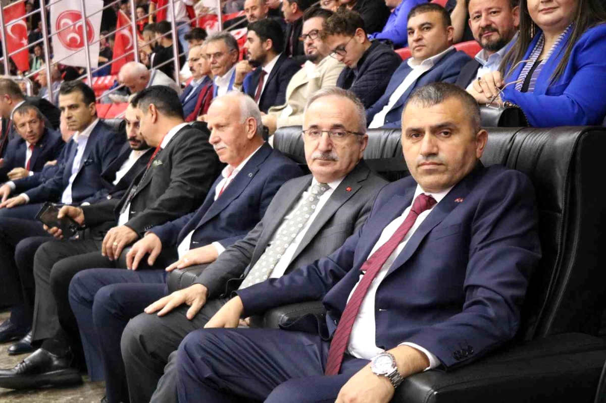 MHP Samsun İl Başkanı Burhan Mucur, olağan kongrede yeniden başkan seçildi