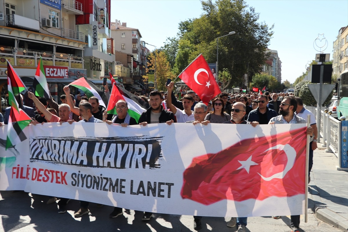 Niğde\'de Filistinlilere destek gösterisi yapıldı