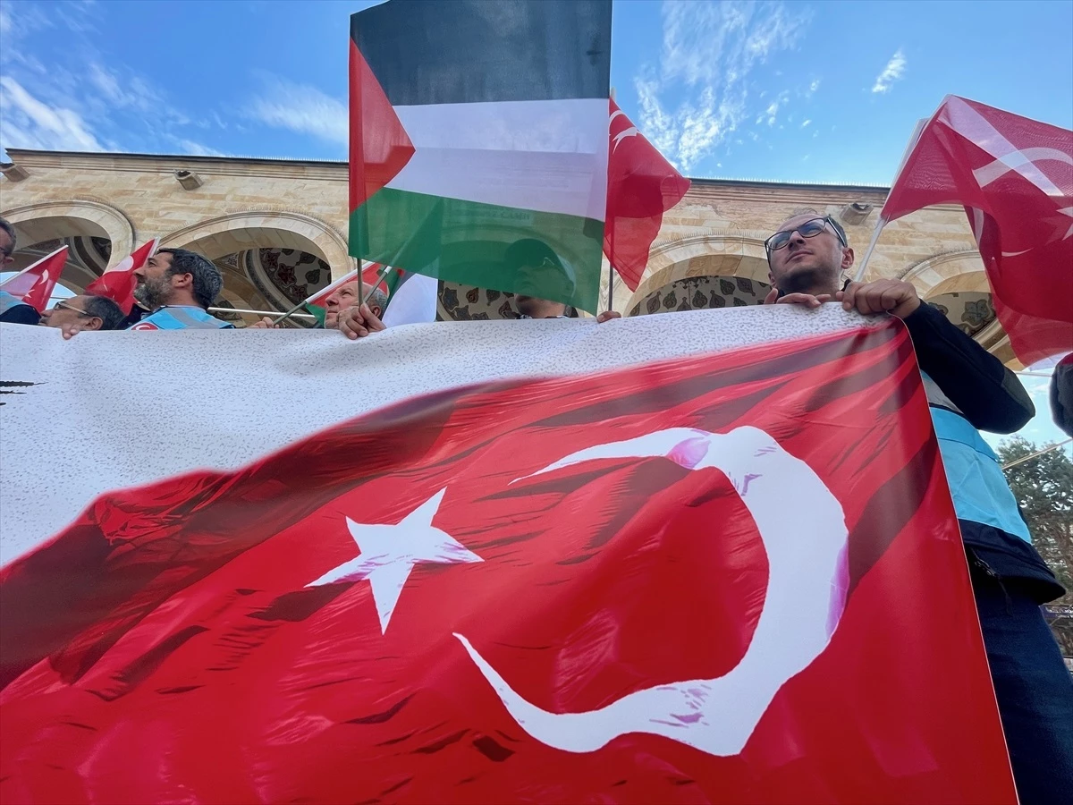 Türkiye\'de Filistin\'e Destek ve Dayanışma Gösterileri Düzenlendi