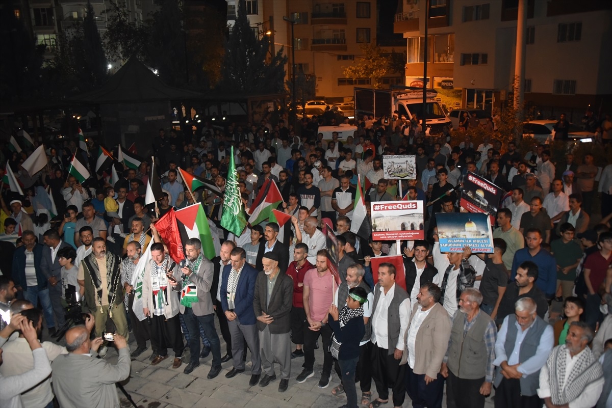 Şanlıurfa\'da İsrail\'in Gazze\'ye saldırılarını kınamak amacıyla konvoy düzenlendi