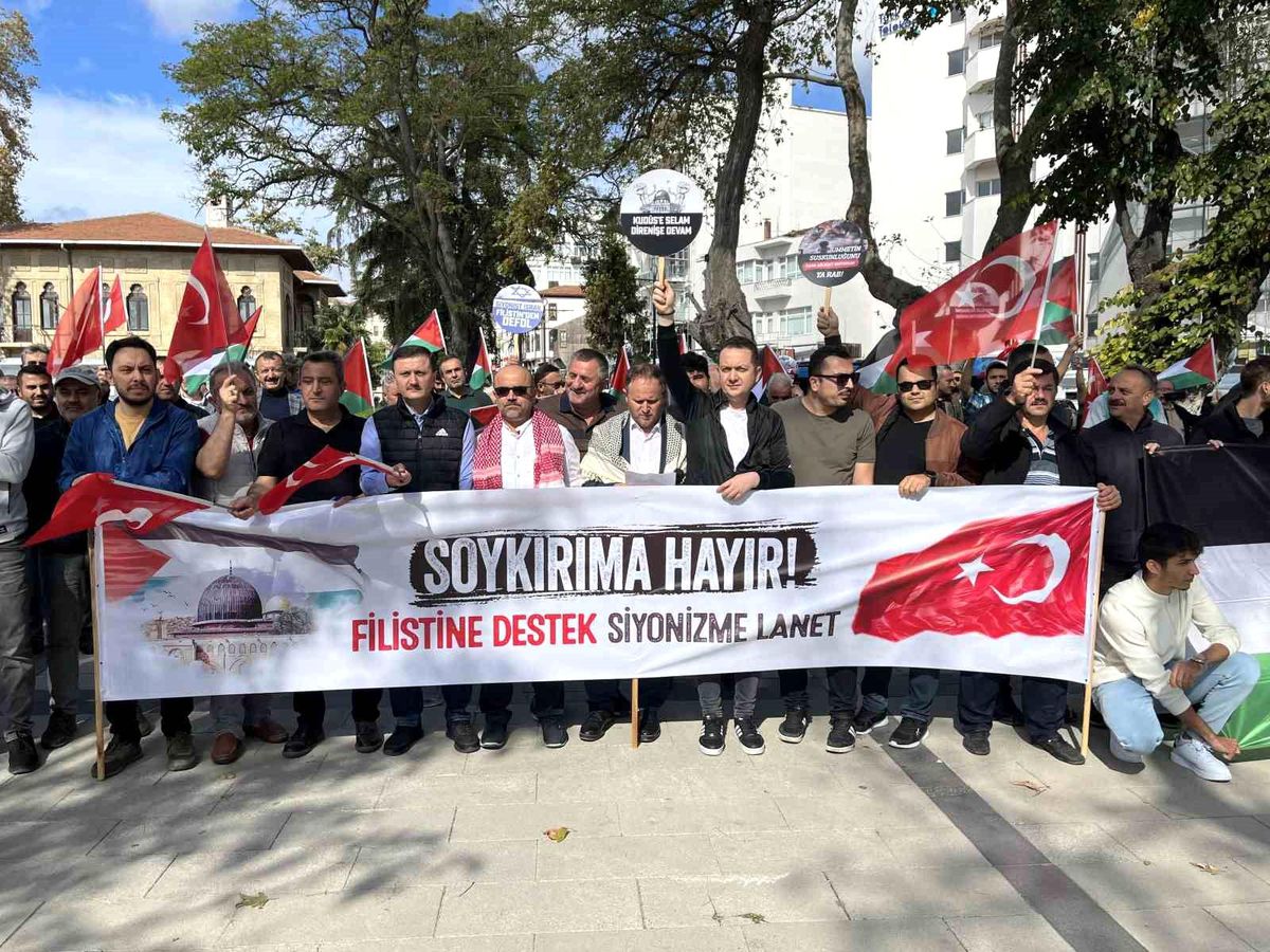 Sinop\'ta Filistin\'e Destek Mitingi Düzenlendi