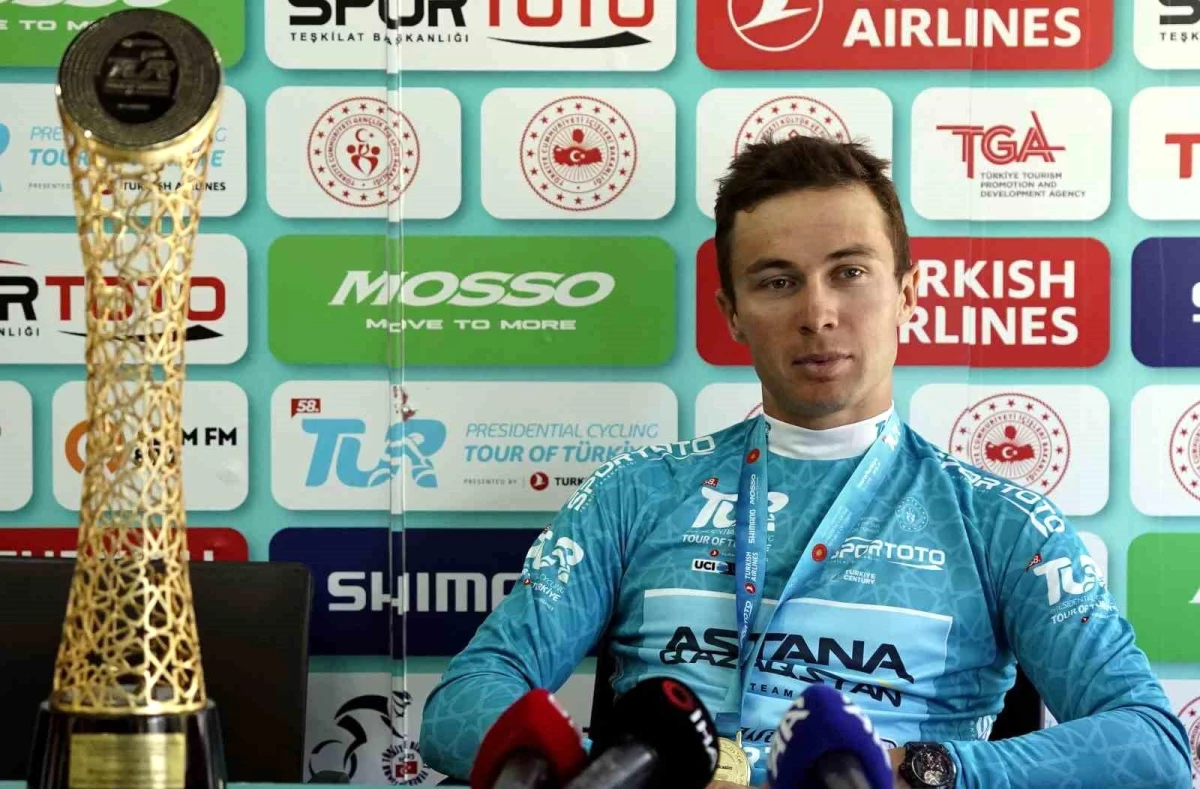Astana Takımından Lutsenko, Türkiye Bisiklet Turu\'nda Şampiyonluğunu Kutladı
