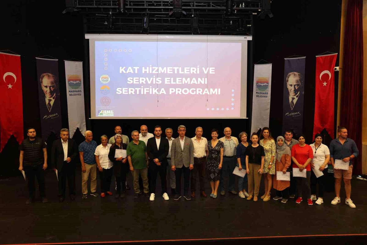 Marmaris Belediye Başkanı Mehmet Oktay, Gazetecilere Turizm Ara Eleman Kursu İçin Destek İstedi