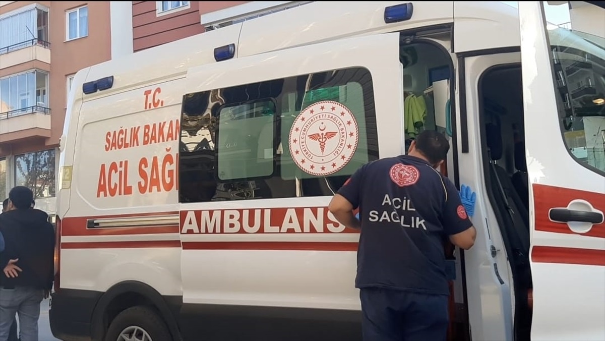 Çorum\'da otomobil çarptı, çocuk yaralandı