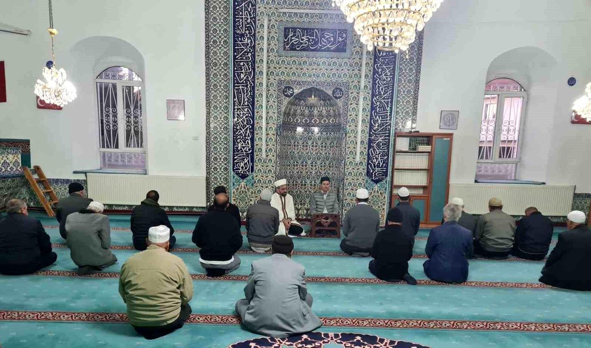 Dumlupınar İlçe Müftülüğü \'Mazlumlara Dua, Filistin\'e Vefa\' Buluşması Gerçekleştirdi