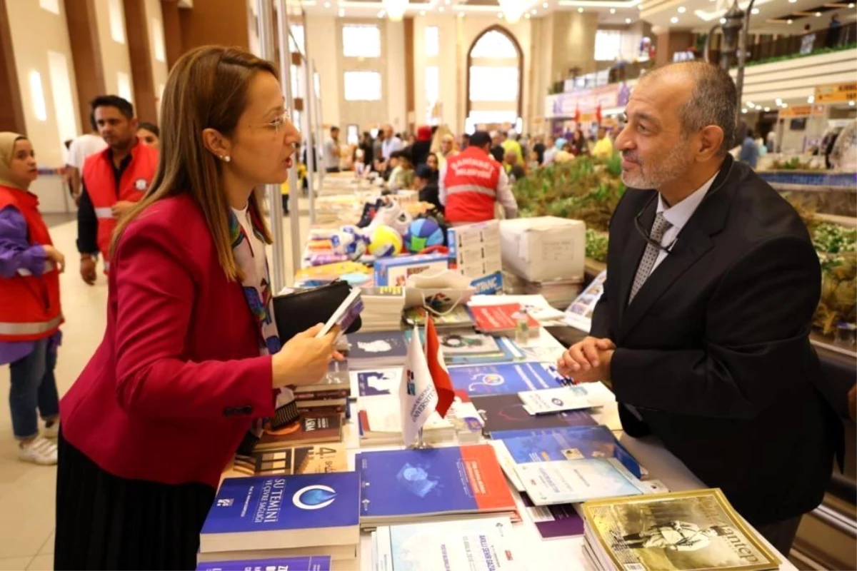 Hasan Kalyoncu Üniversitesi Şahinbey Kitap Günleri\'nde Standıyla Dikkat Çekti