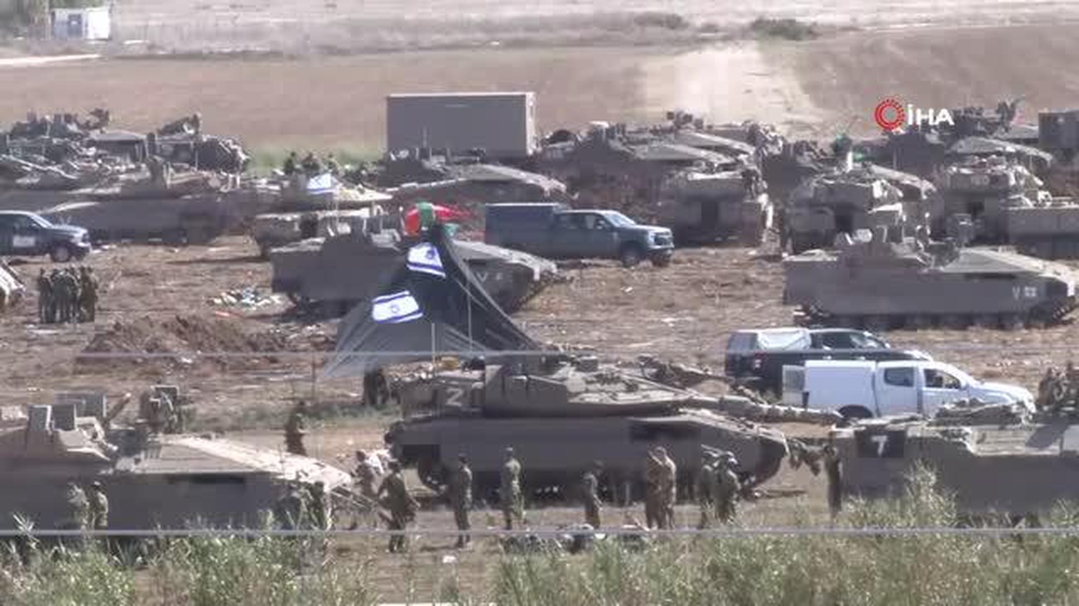İsrail, Gazze Şeridi\'ne kara harekatı için hazırlıklarını sürdürüyor