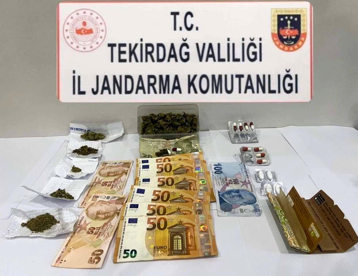 Tekirdağ\'da Uyuşturucu Operasyonu: 2 Şüpheli Yakalandı