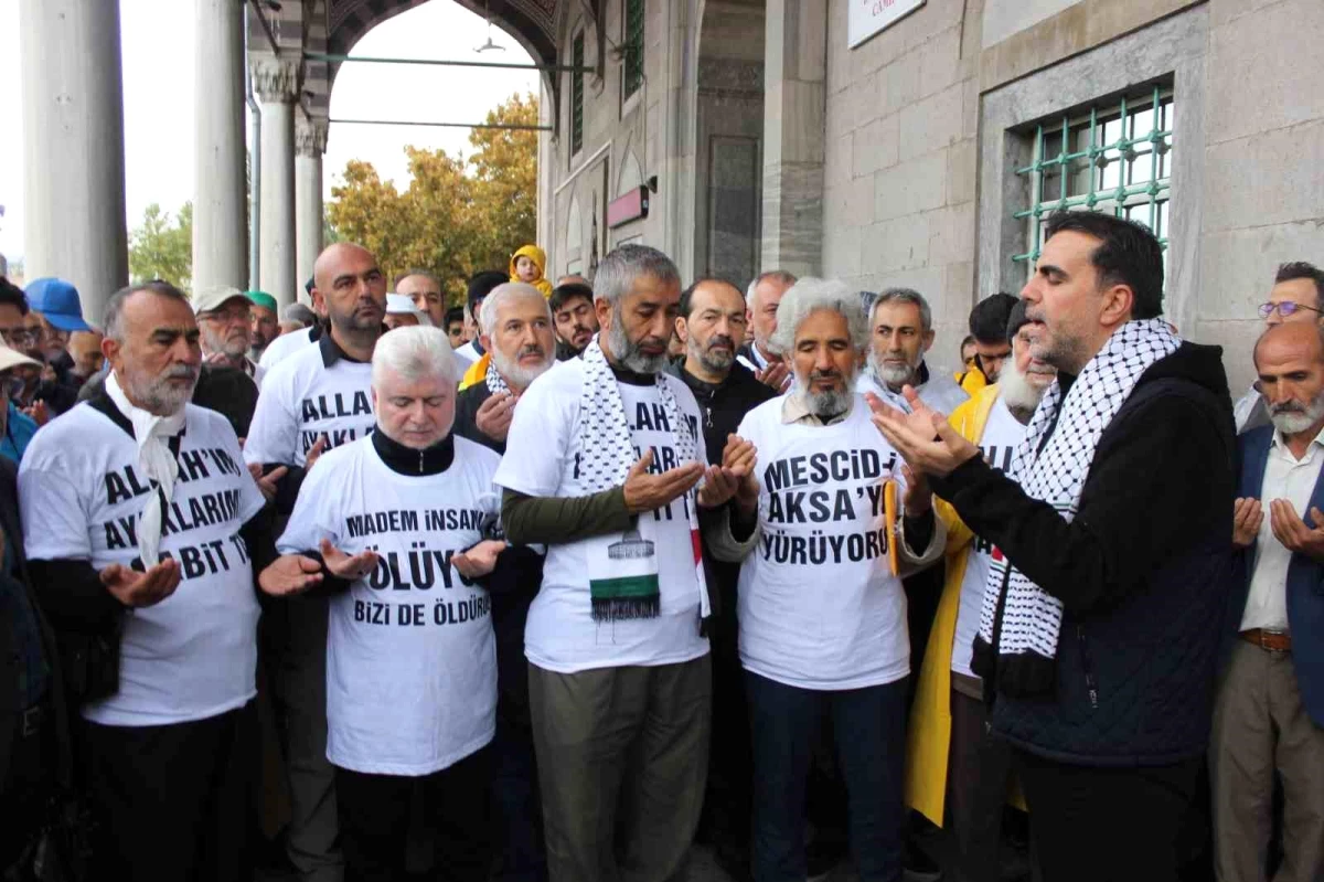 Kayseri Filistin ile Dayanışma Platformu Üyeleri Filistin\'e Destek İçin Yola Çıktı