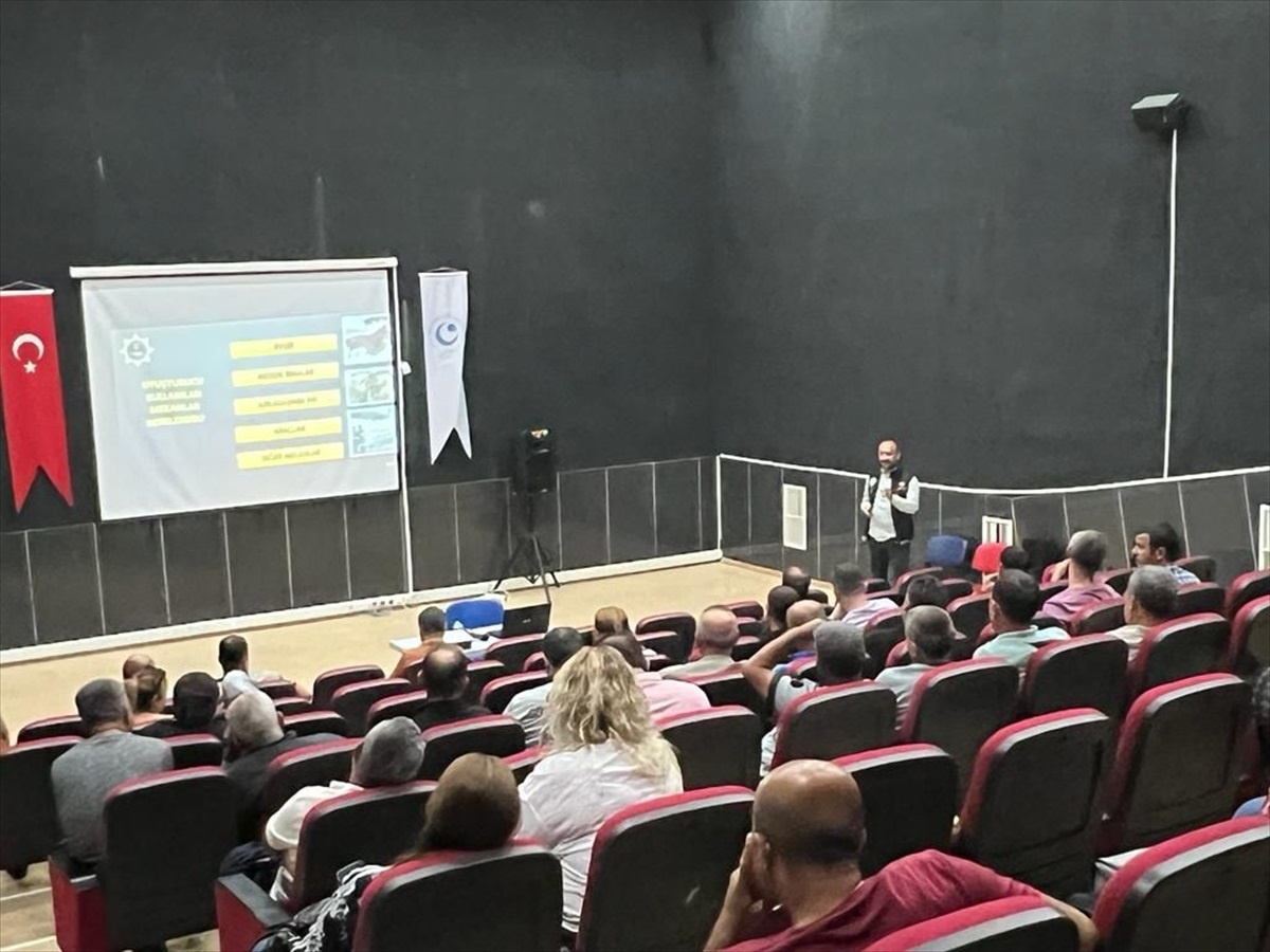 Adıyaman Emniyet Müdürlüğü Narkotik Suçlarla Mücadele Eğitimlerine Devam Ediyor