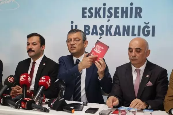 CHP'li Özel: Kapı önüne koymaları değil; babaevinin kapılarını açmayı vadediyorum