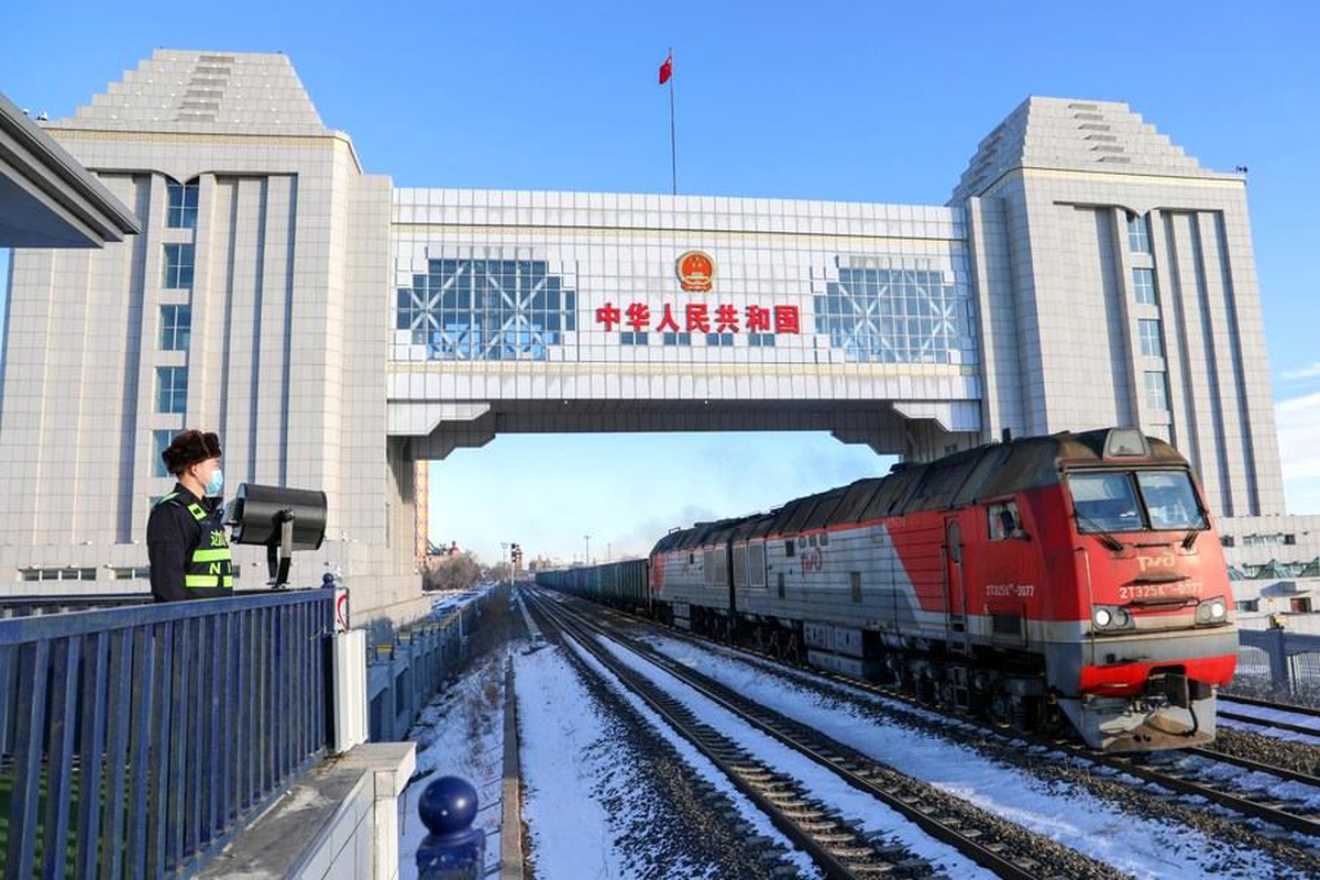 Manzhouli Limanı\'nda 22.000 Çin-Avrupa yük treni seferi gerçekleştirildi
