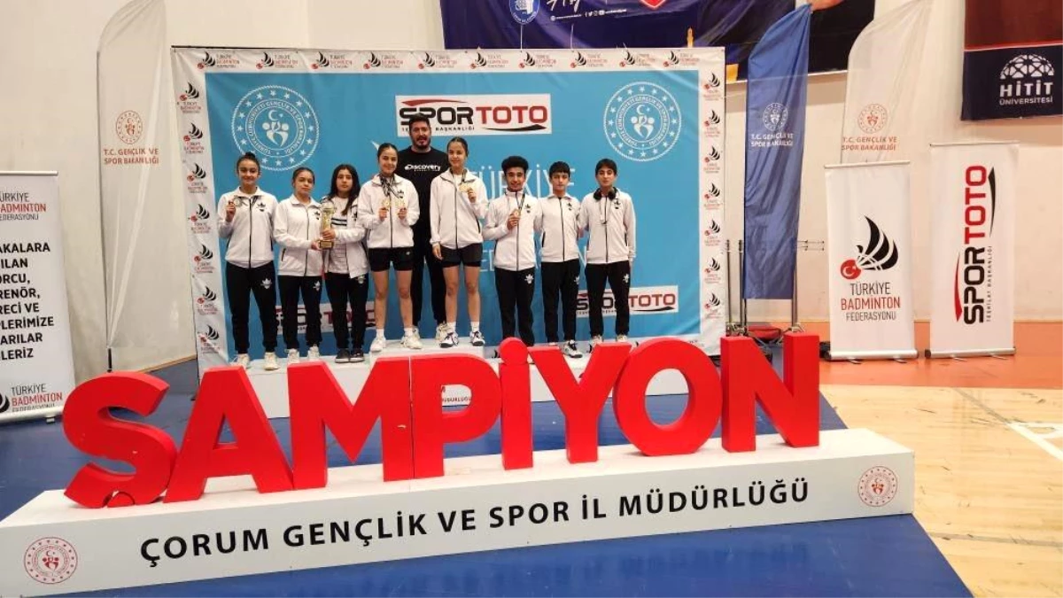 Eskişehirli Badminton Sporcuları Türkiye Şampiyonasında Derece Elde Etti
