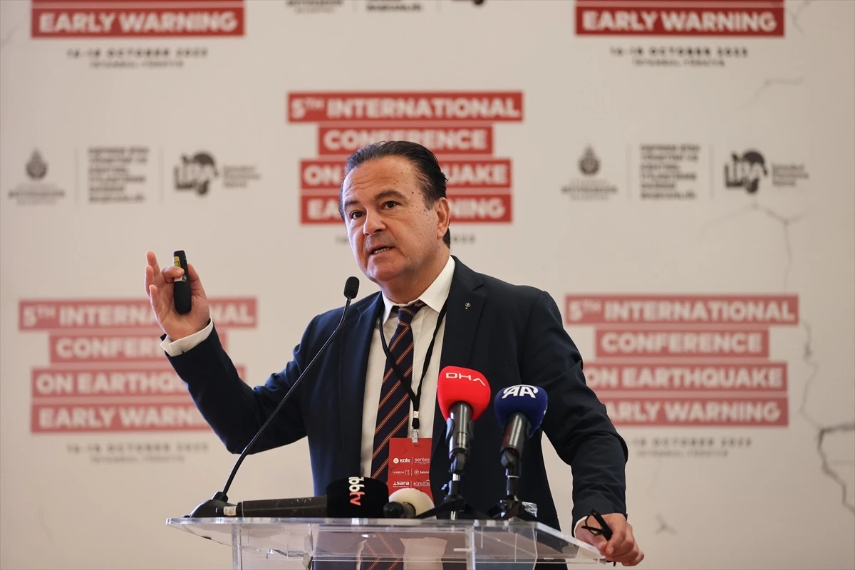 İstanbul\'da düzenlenen 5. Uluslararası Deprem Erken Uyarı Konferansı