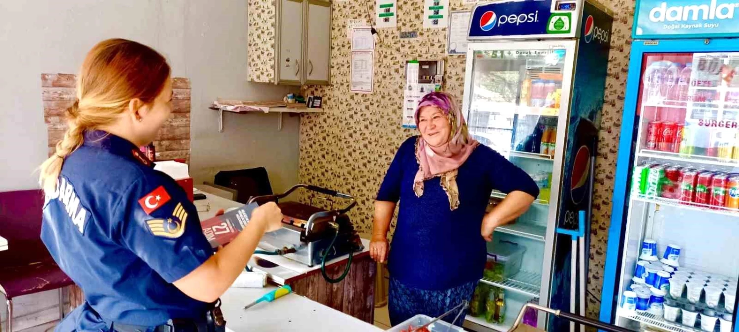 Edirne\'de iş yerlerinde çalışan kadınlara bilgilendirme çalışması yapıldı