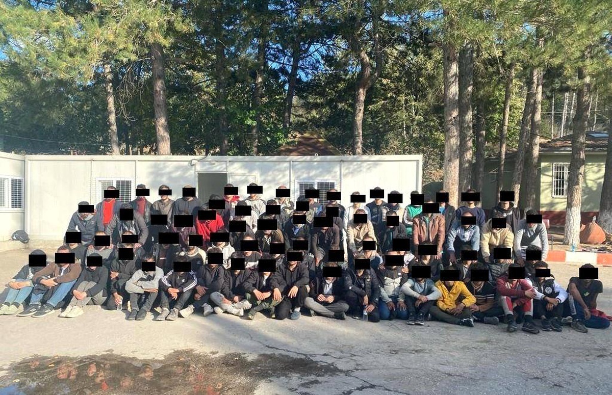 Kırklareli\'nde 1164 kaçak göçmen yakalandı, 31 şüpheli gözaltına alındı