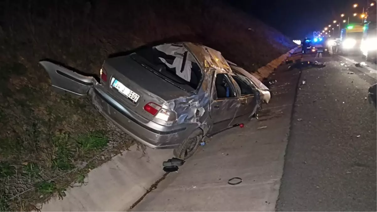 Kocaeli'de cenazeden dönen ailenin otomobili takla attı: 3 ölü