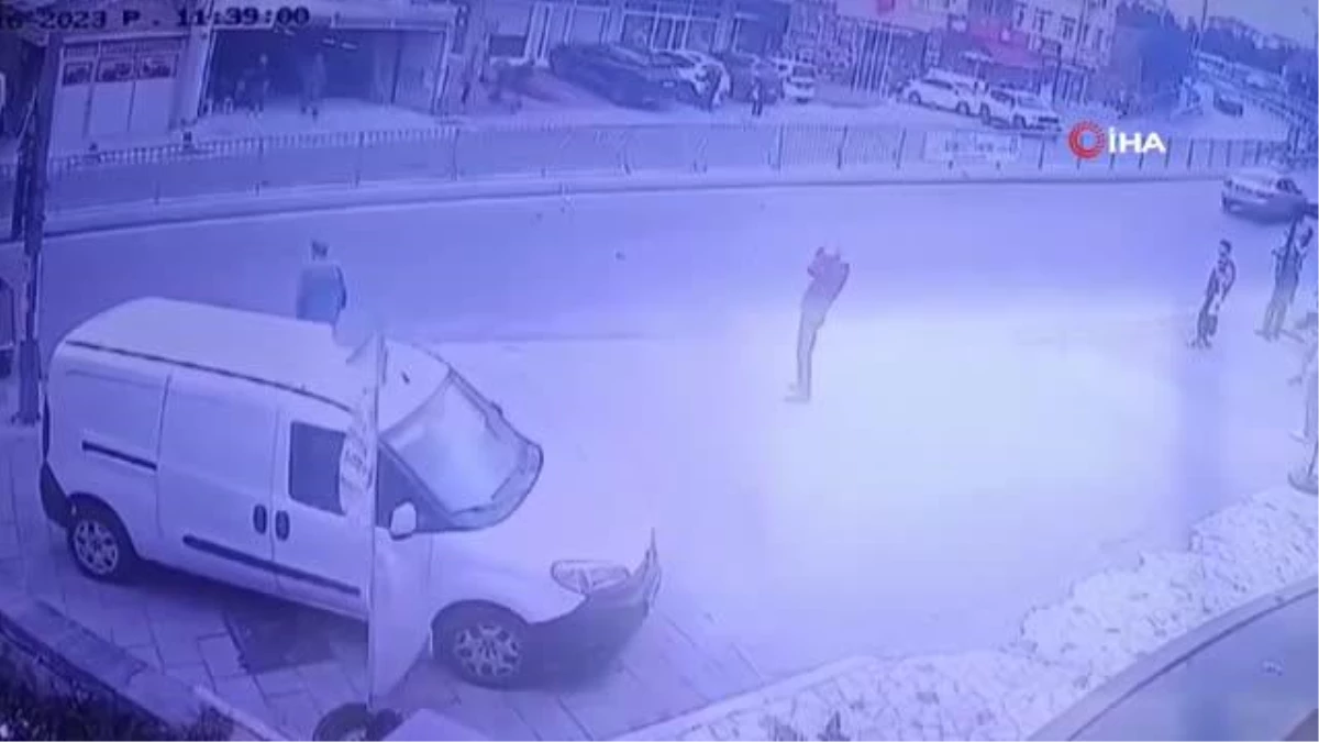 Maltepe\'de Kontrolden Çıkan Otomobil Takla Attı