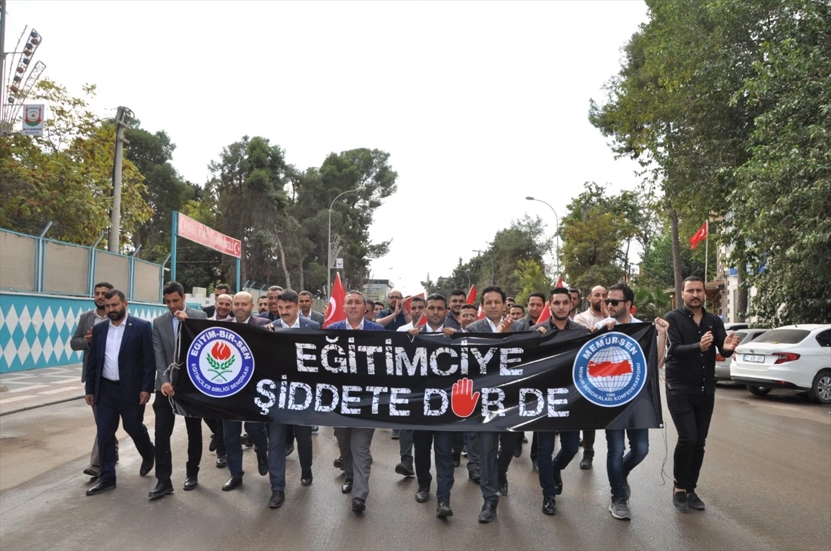 Şanlıurfa\'da okul müdürüne saldırıya tepki yürüyüşü