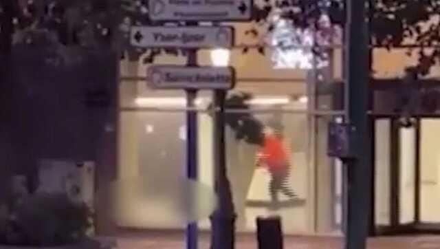 Son Dakika: Belçika'nın başkenti Brüksel'de silahlı bir kişi çevreye ateş açtı: 2 İsveçli hayatını kaybetti Son Dakika: Belçika'nın başkenti Brüksel'de silahlı bir kişi çevreye ateş açtı: 2 İsveçli hayatını kaybetti