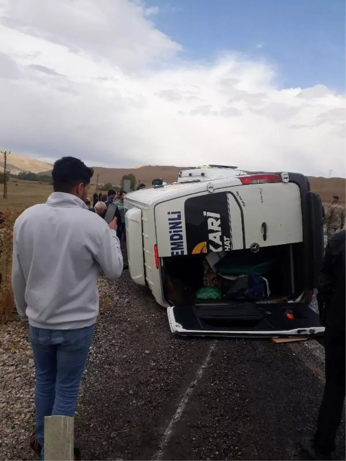 Van'da Minibüs Kazası: 10 Yaralı