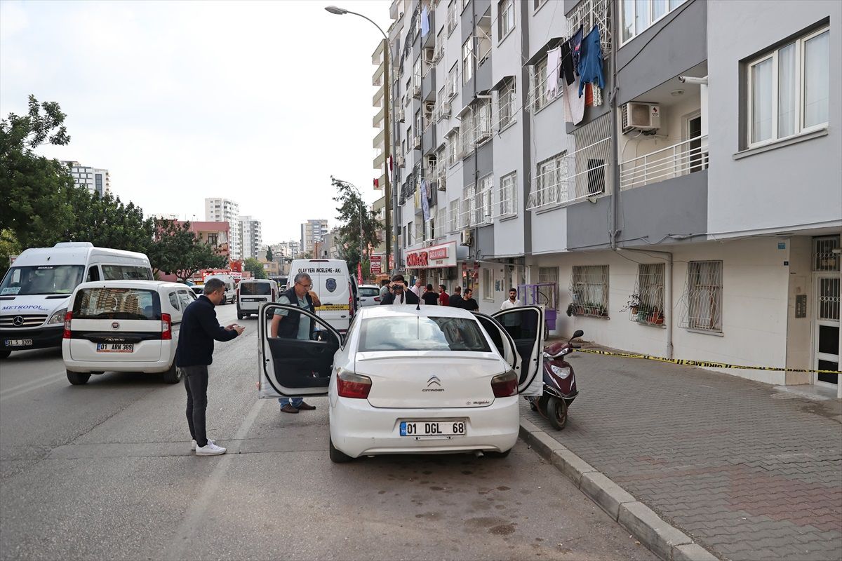 Adana\'da aracında silahlı saldırıya uğrayan kişi ağır yaralandı