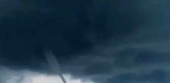 Karataş'ta Yağış ve Fırtına Sonrası Denizde Hortum Oluştu