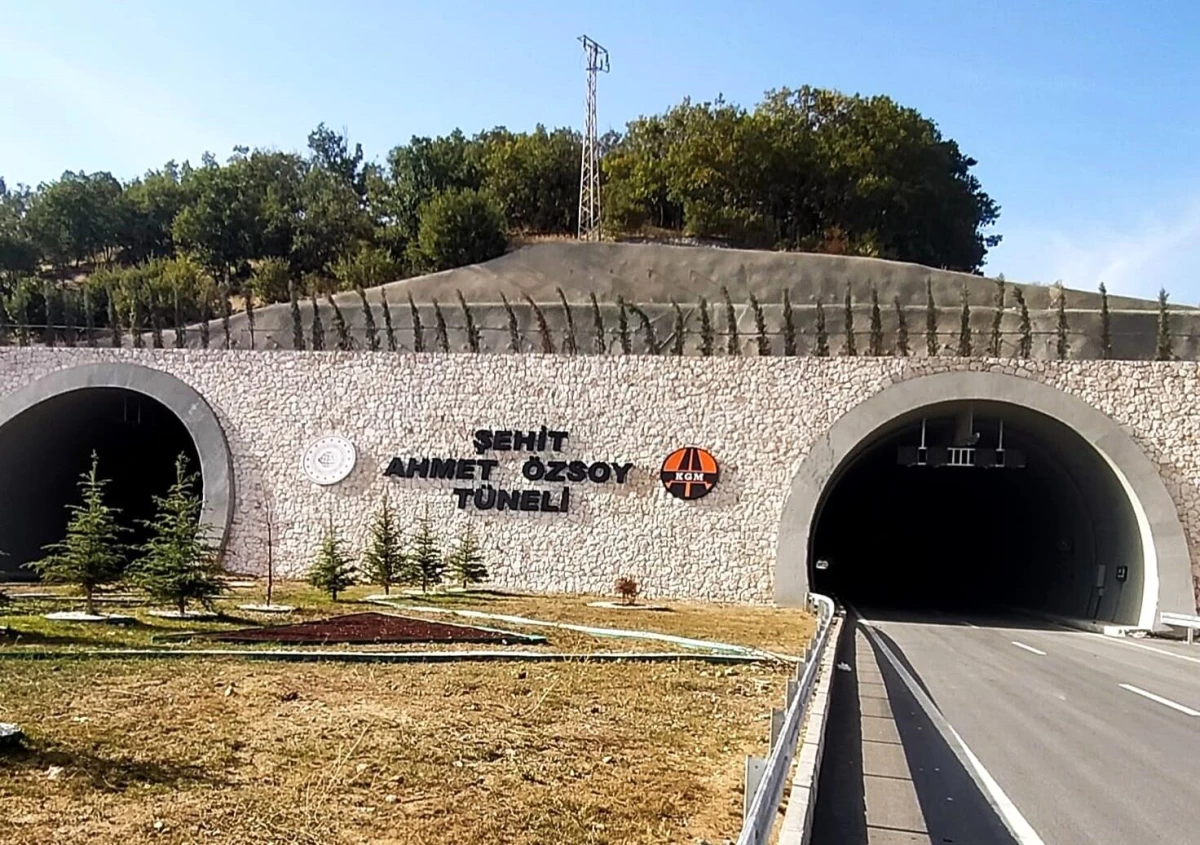 Amasya\'da yeni tünele şehit Ahmet Özsoy\'un adı verildi