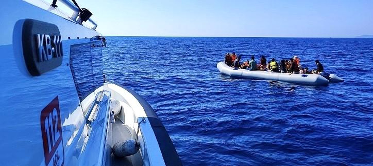 Ayvacık açıklarında Yunan unsurlarınca ölüme terk edilen 88 kaçak göçmen kurtarıldı