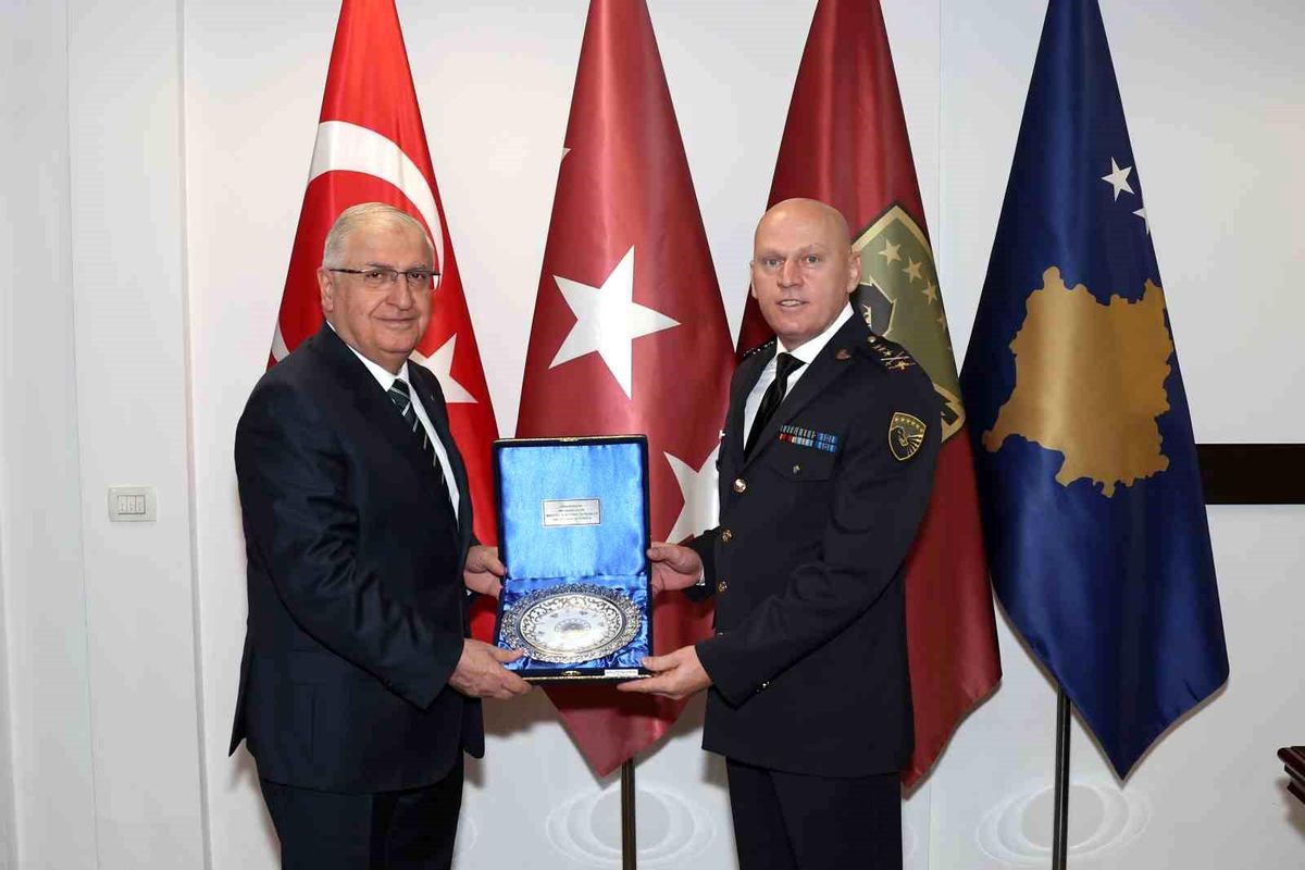 Bakan Güler: "Kosova\'nın, FETÖ konusunda attığı adımlar dostluğumuzu daha da artıracaktır"