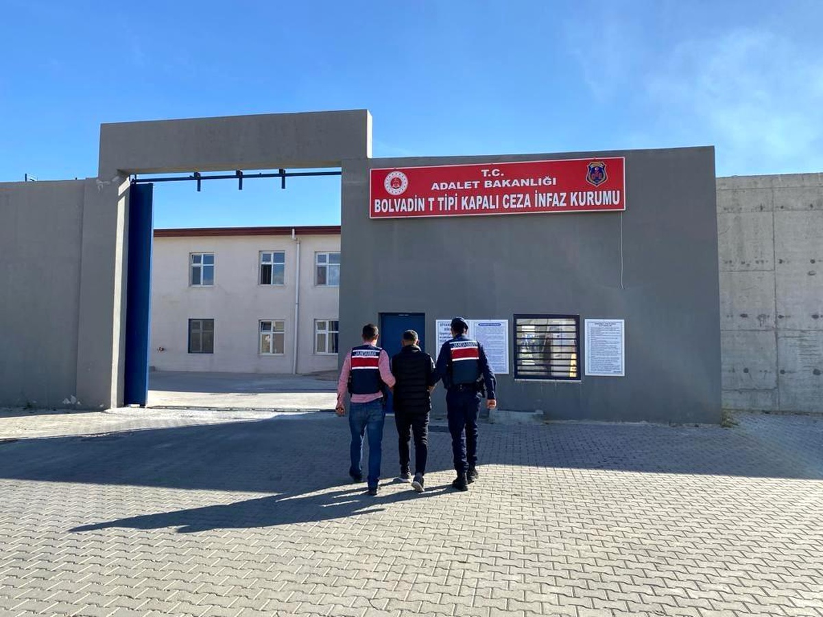 Afyonkarahisar\'da canlı hayvan hırsızlığından aranan şahıs yakalandı